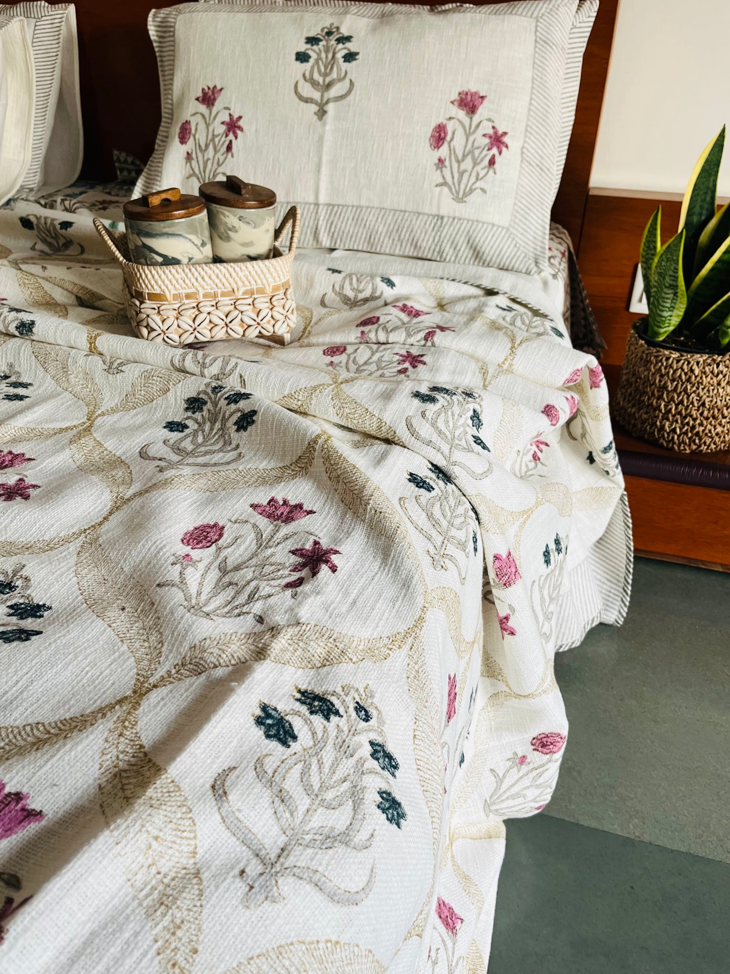 Caribbean Dreams Jute Bedcover