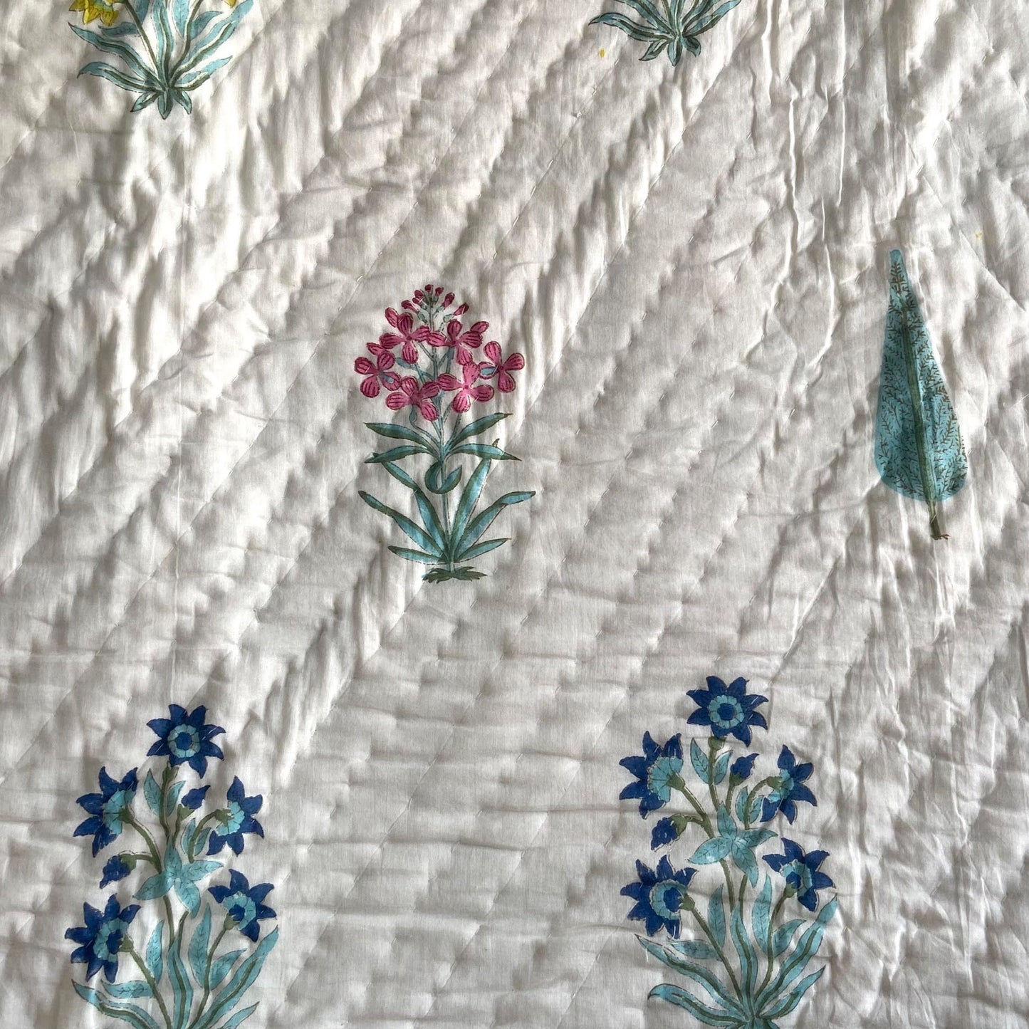 Blossom Breeze Reversible Single Bed Quilt