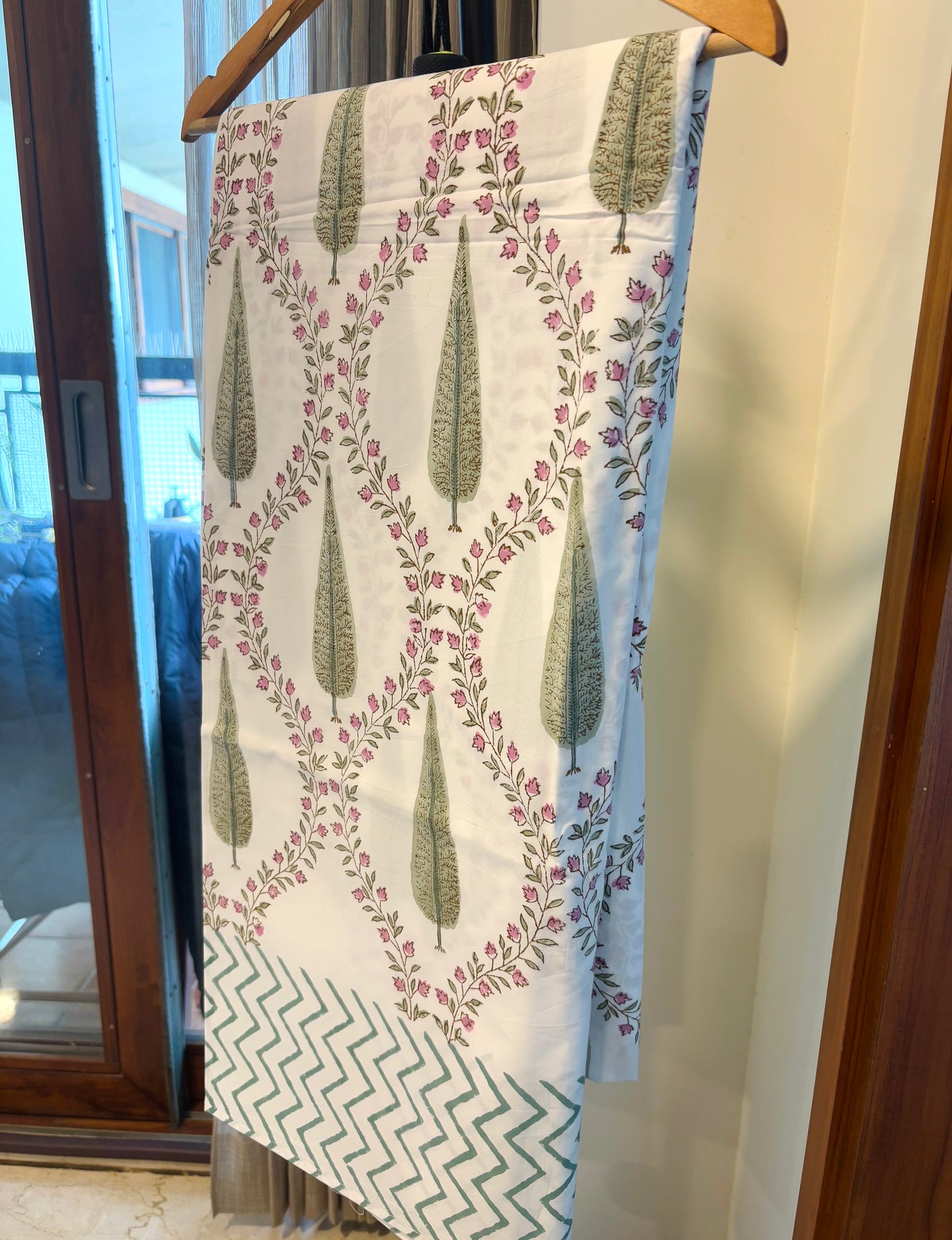Cypress Floral Bedsheet