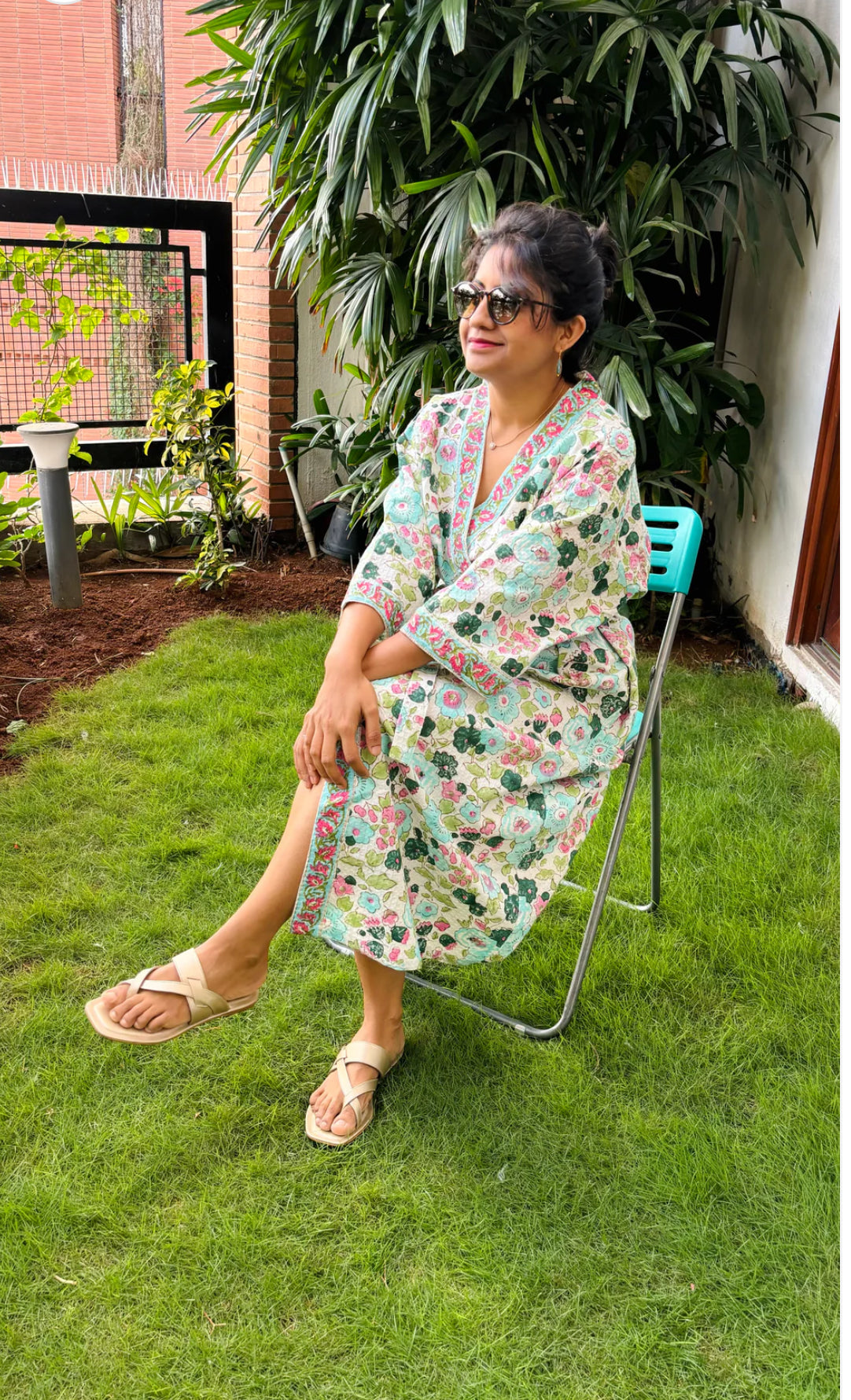 Anniversary Gift for her (Bathrobe & utility pouch)