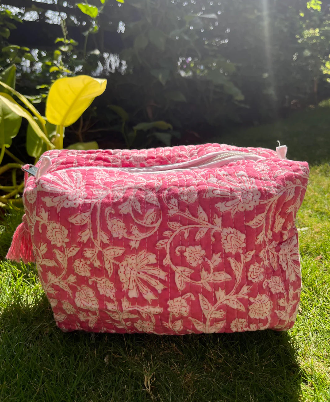 Say it with a gift (Kaftan & travel kit)