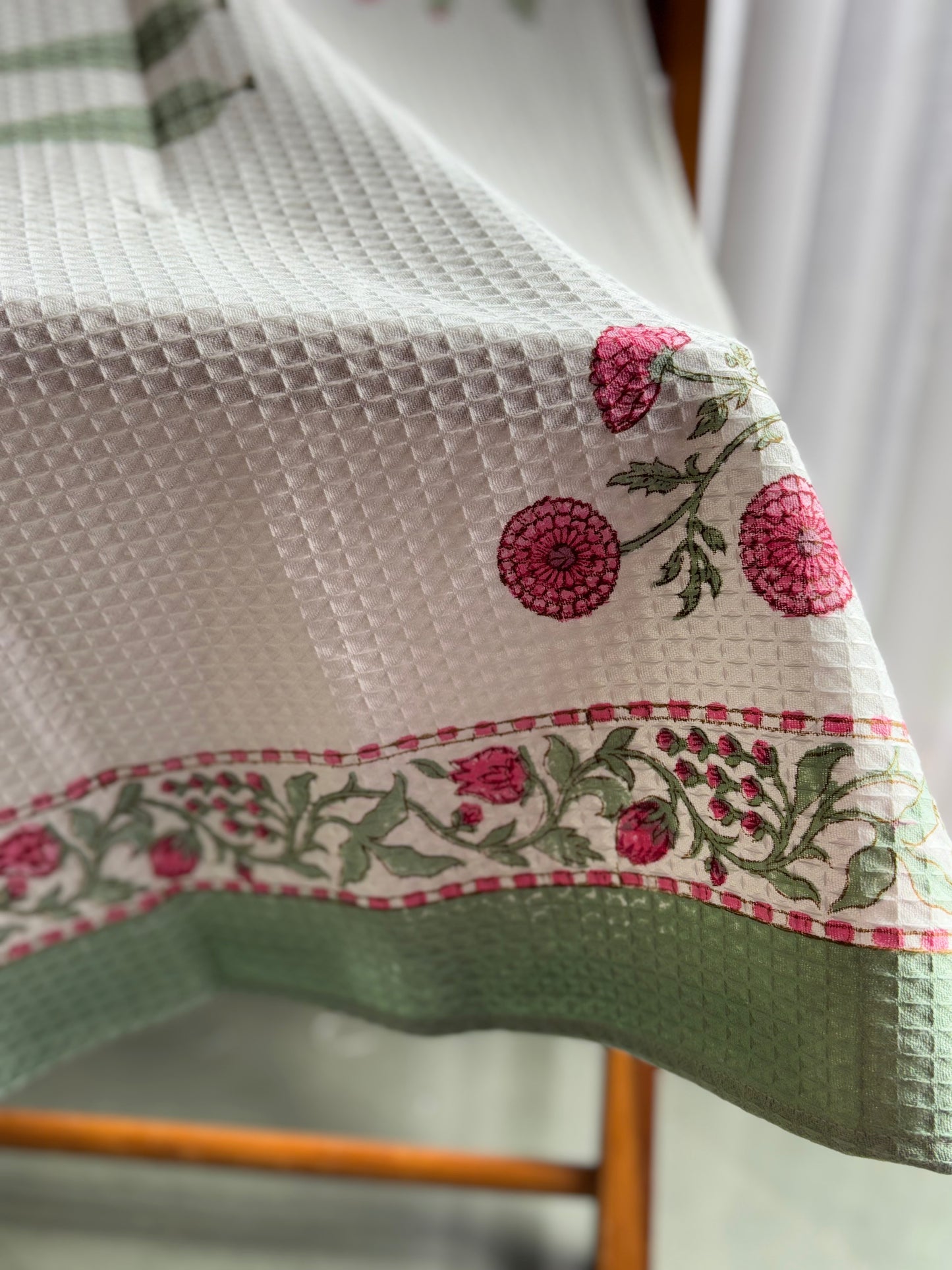 Emerald Scarlet Bath Towel