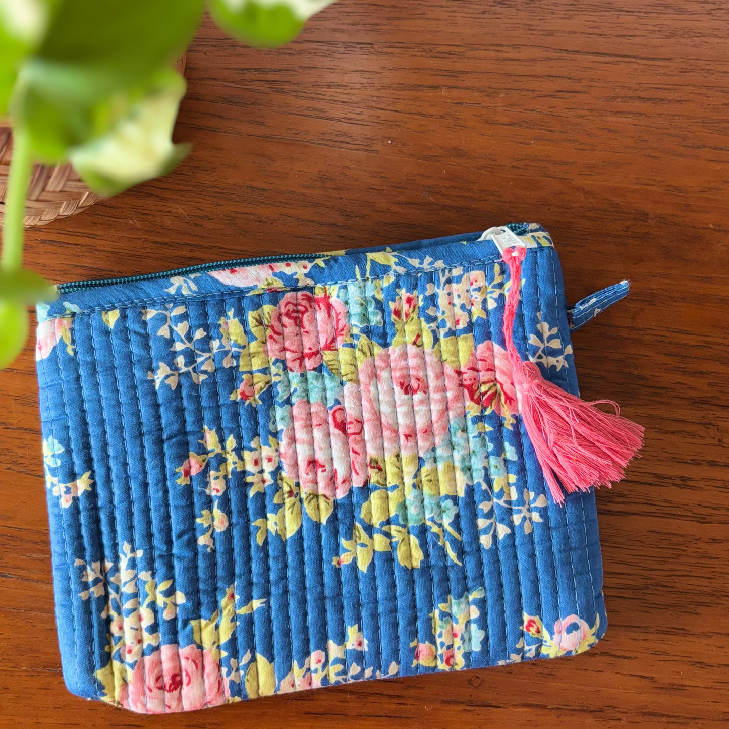 Multipurpose Flat Pouch - Red Pink roses