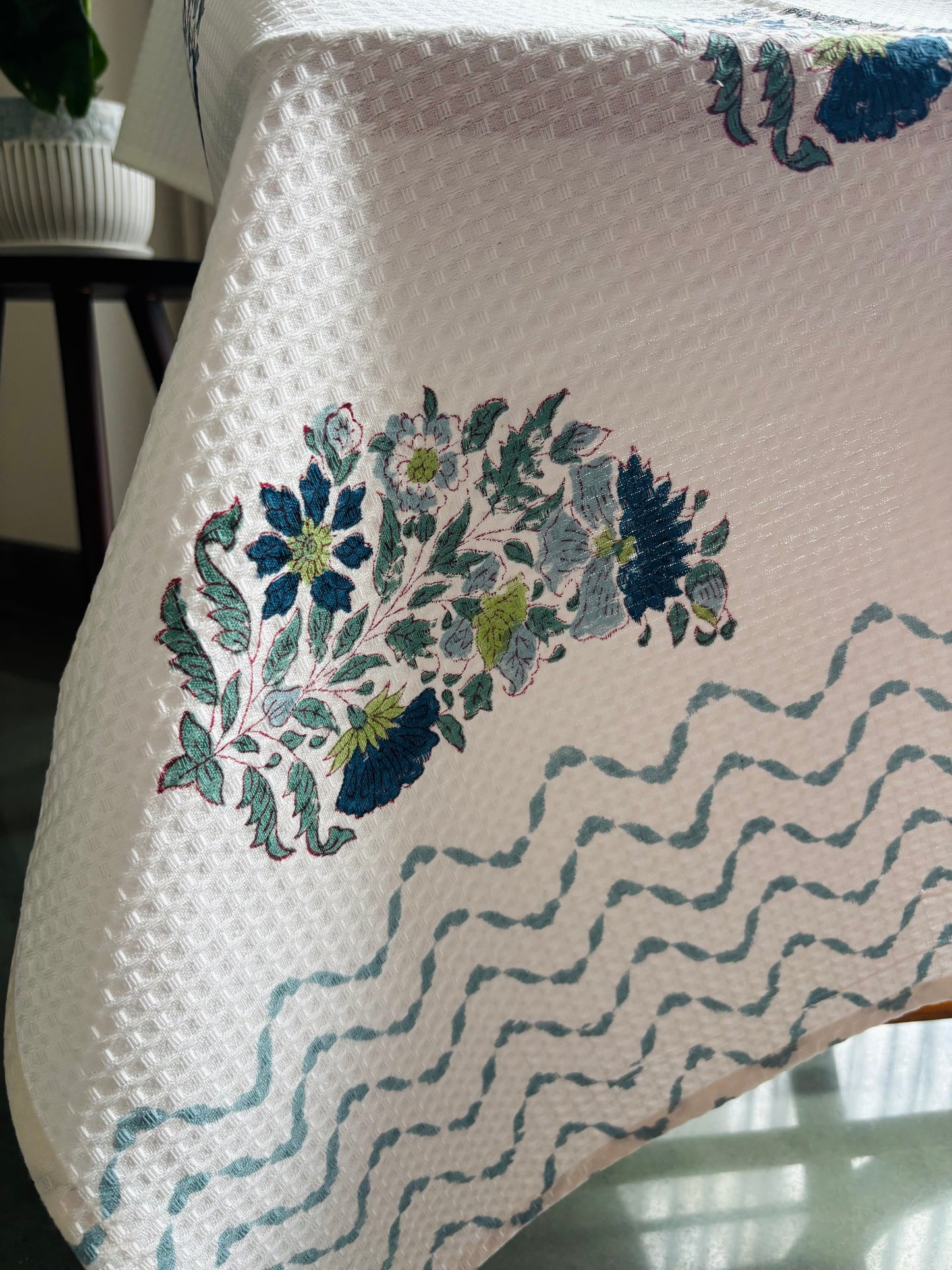 Blue motif Bath towel