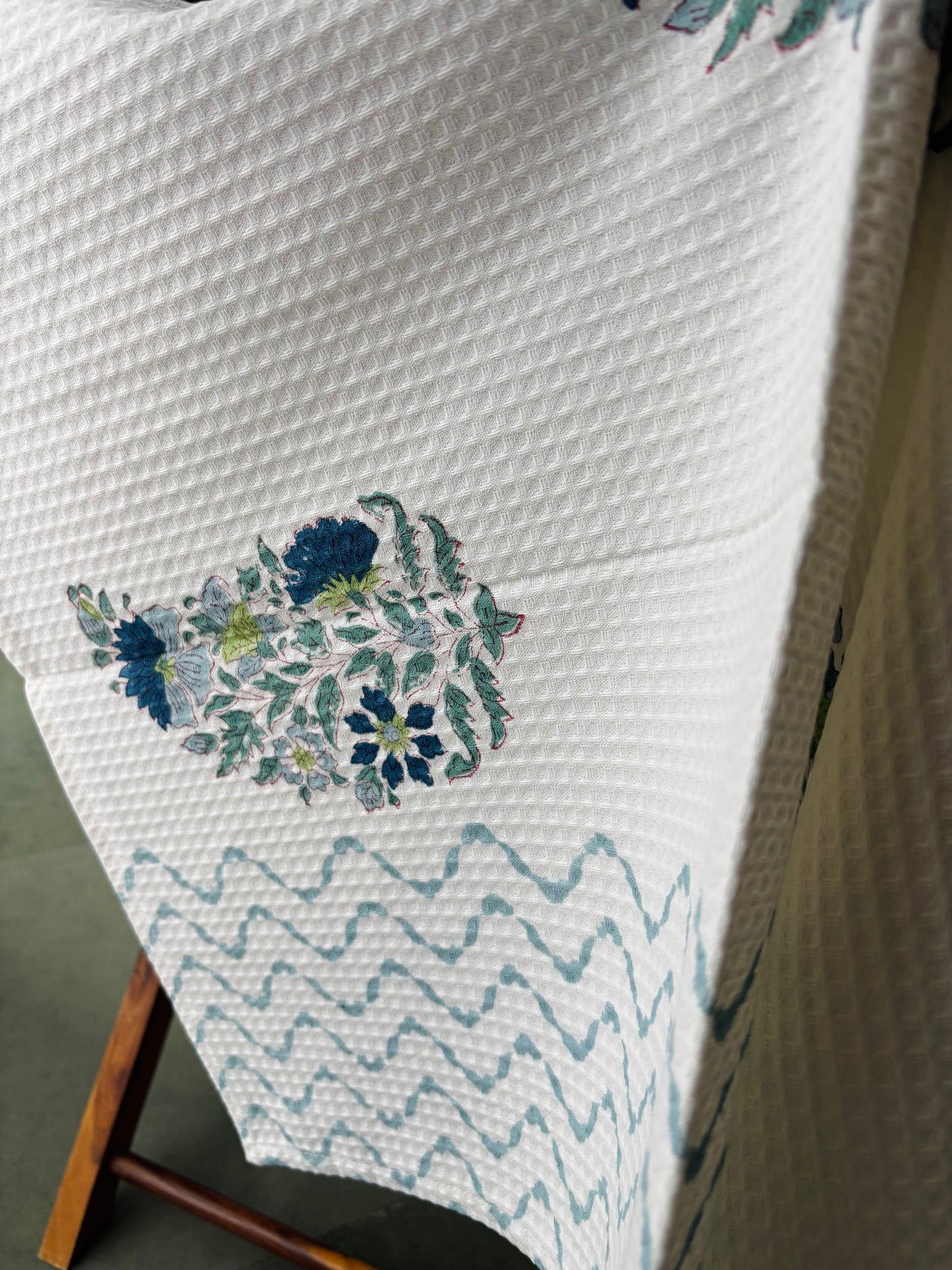 Blue motif Bath towel