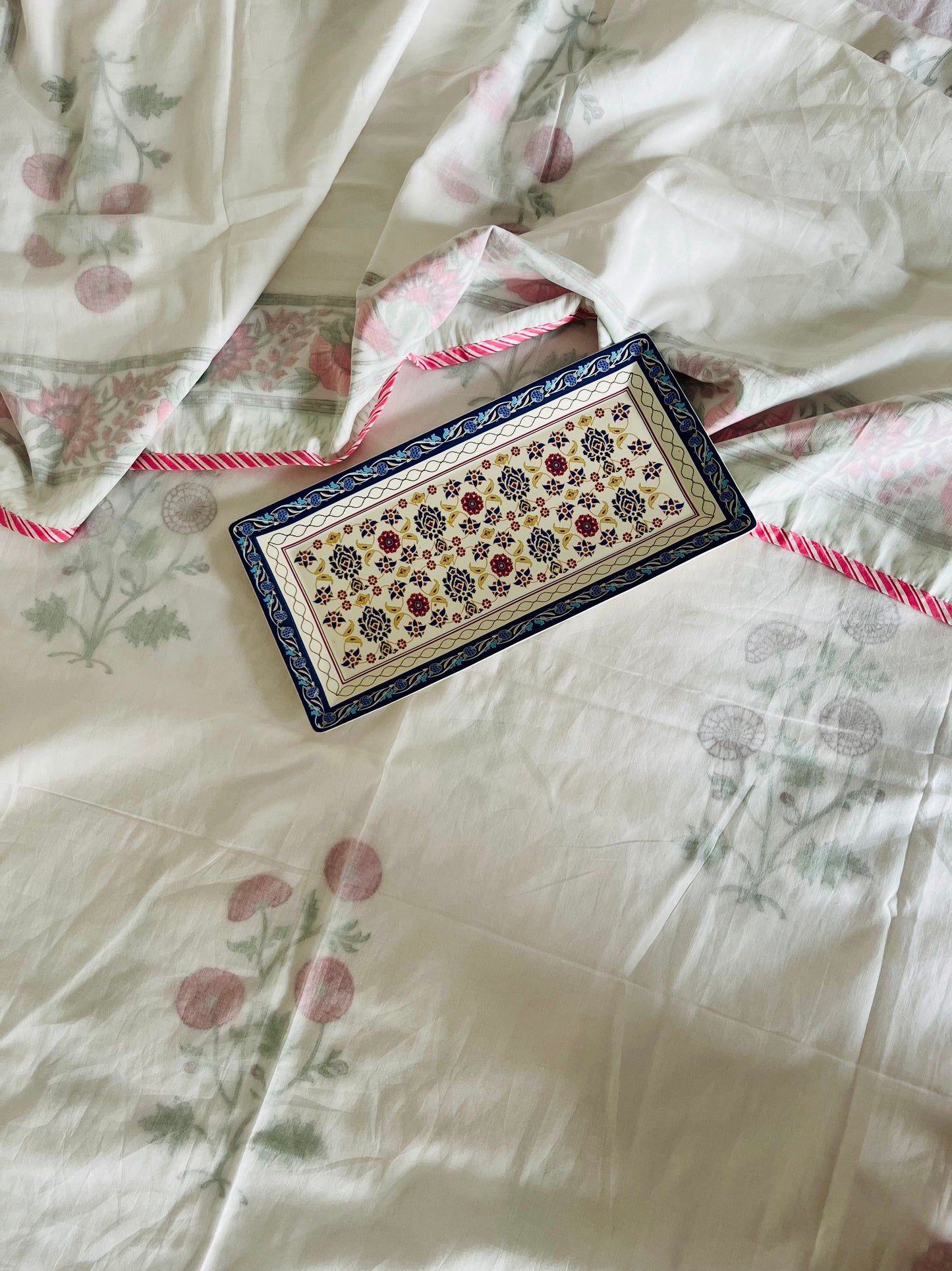 Rosy Retreat 3D Reversible Single Bed Mulmul Dohar