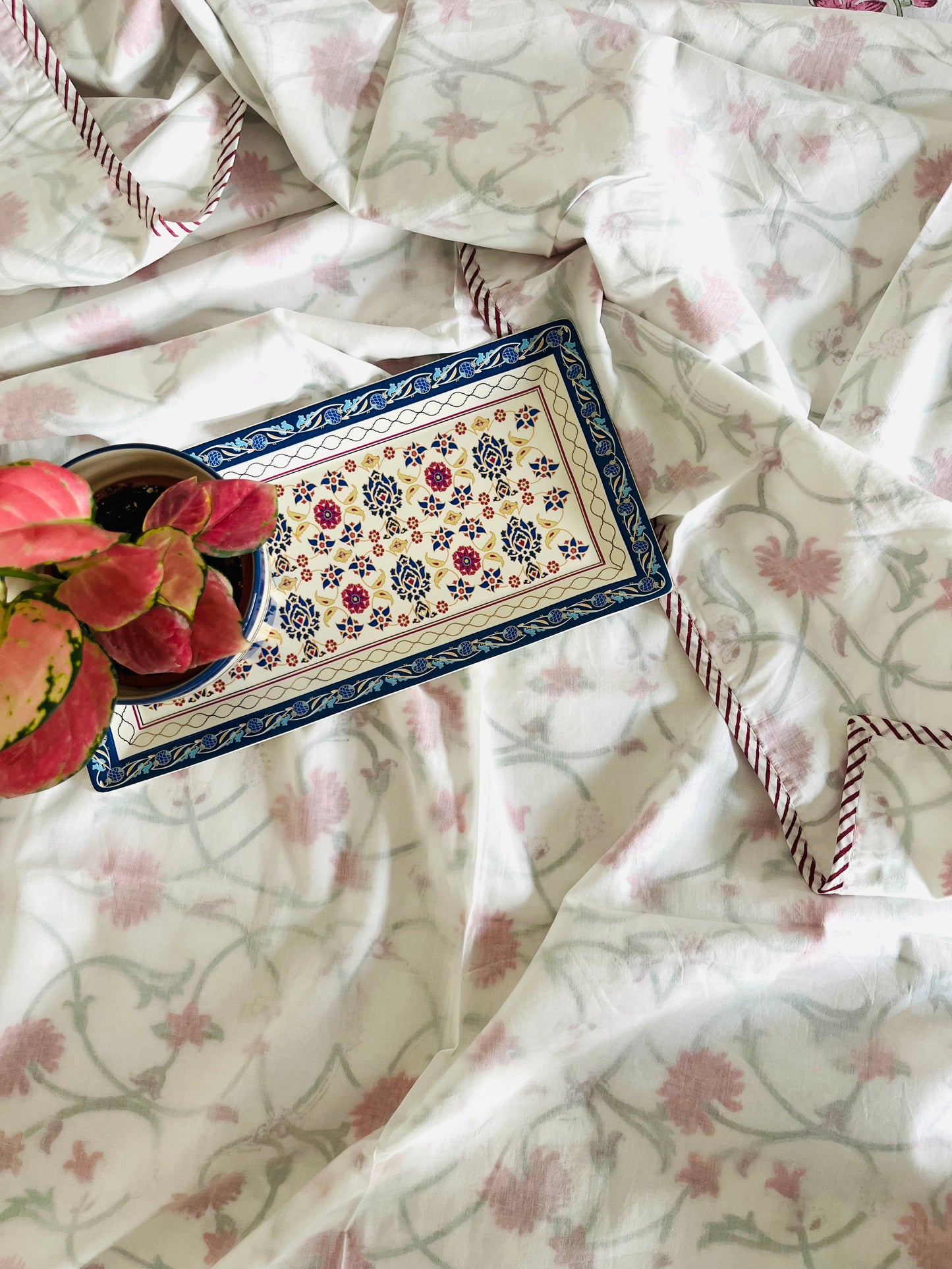 Scarlet Delight 3D Reversible Hand Block Printed Mulmul Dohar — Single Bed