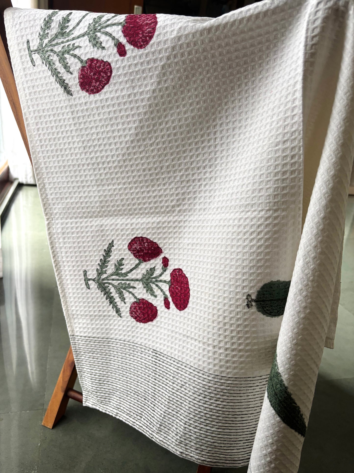 Red Poppy Bath Towel