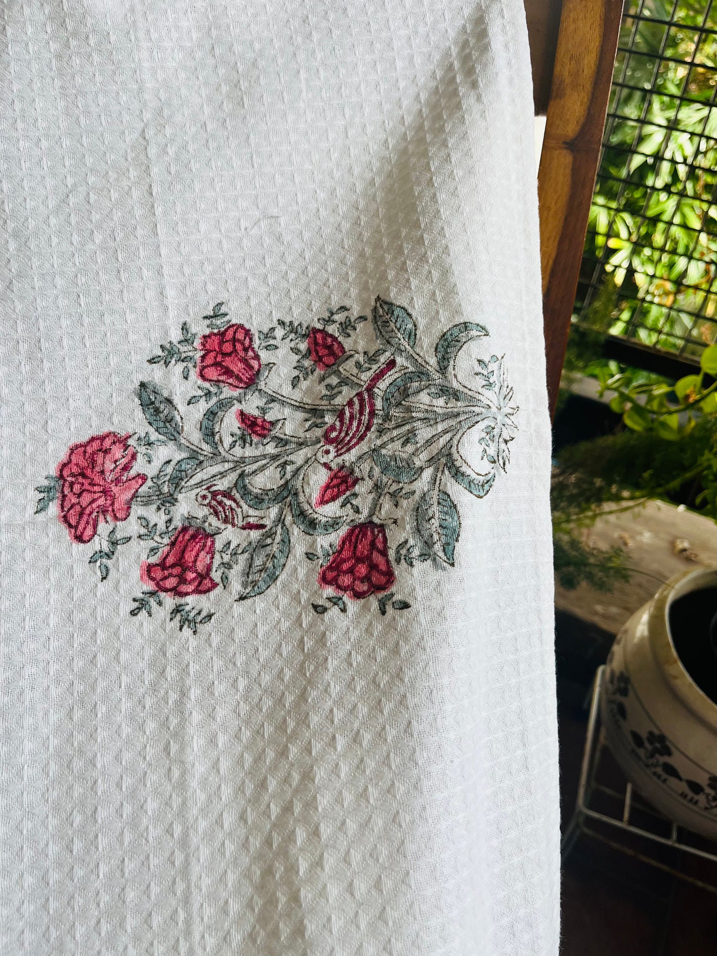 Cotton Breeze Fuschia Bath Towel
