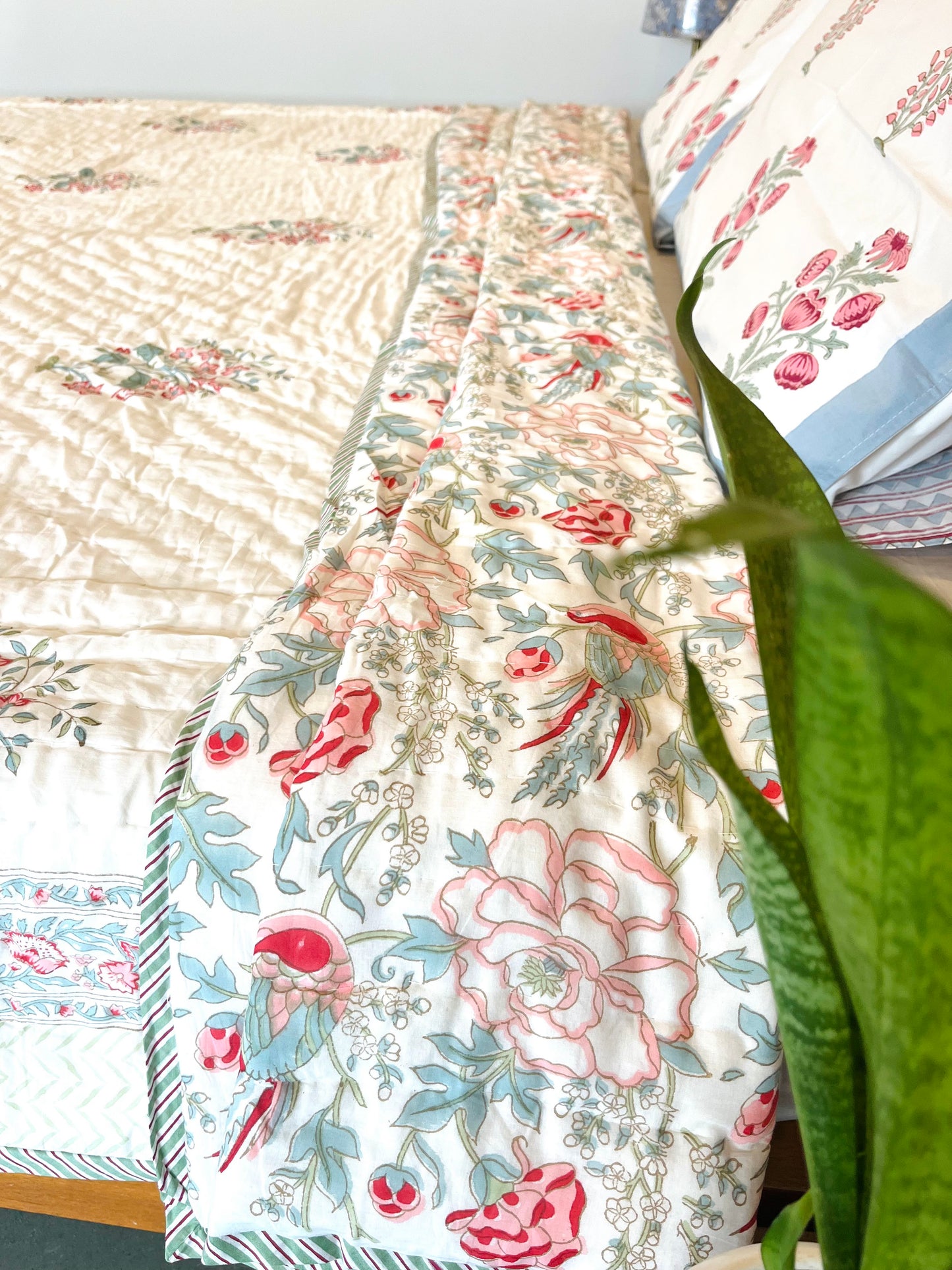 Bahaara Reversible Cotton King Sized Quilt