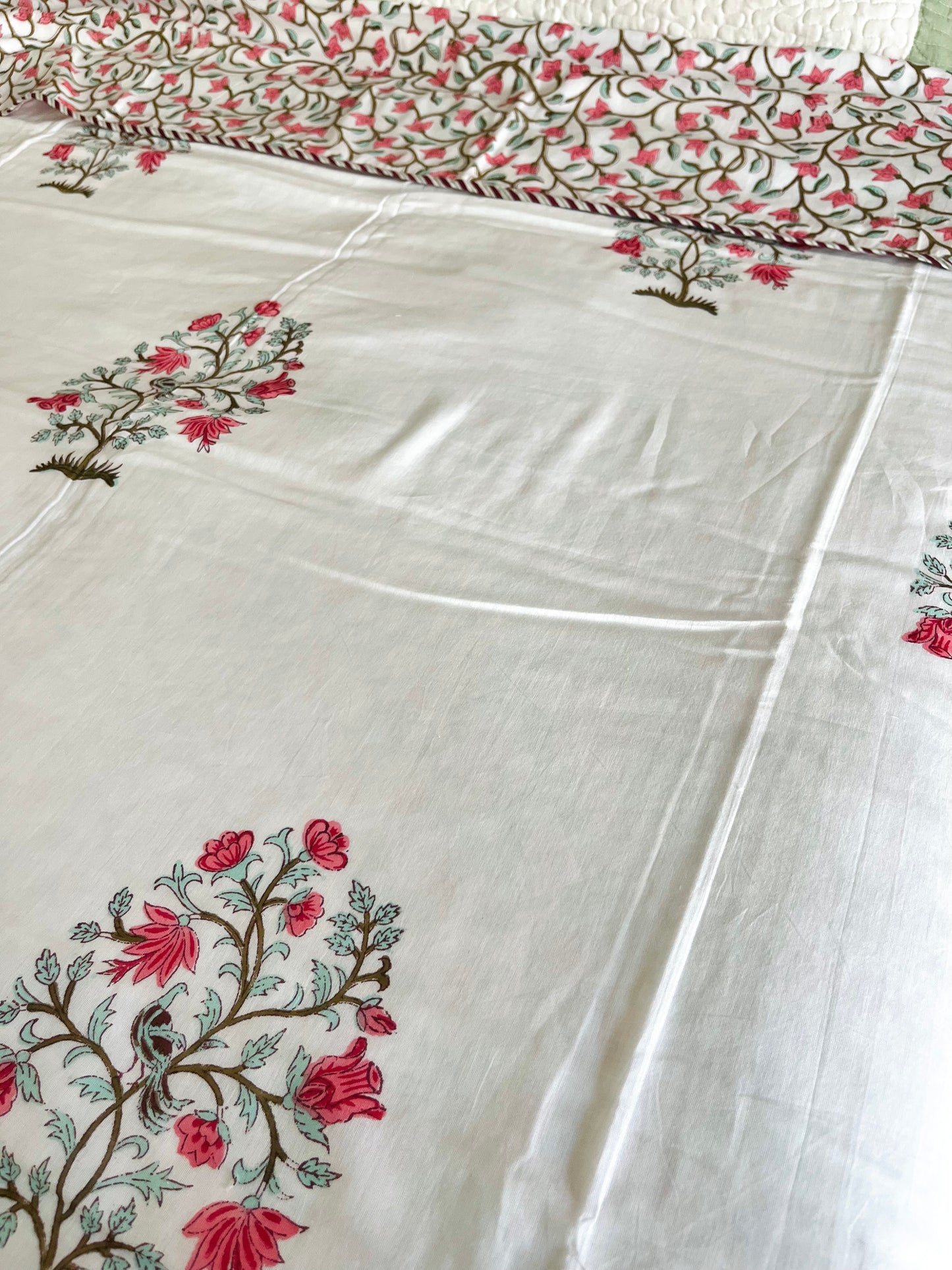 Gulabi Parinda Reversible Single Bed Dohar