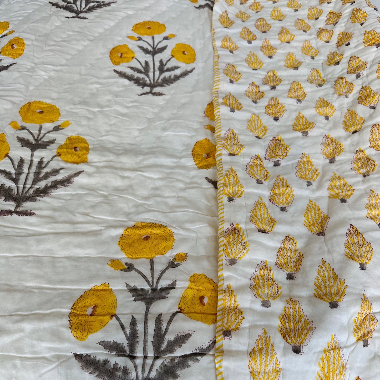 Sunflower Delight Reversible Single Bed Cotton Quilt