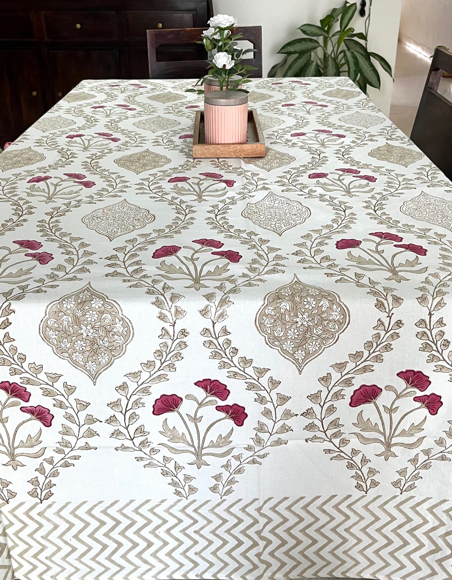 Gulabo Jaal Table Cover