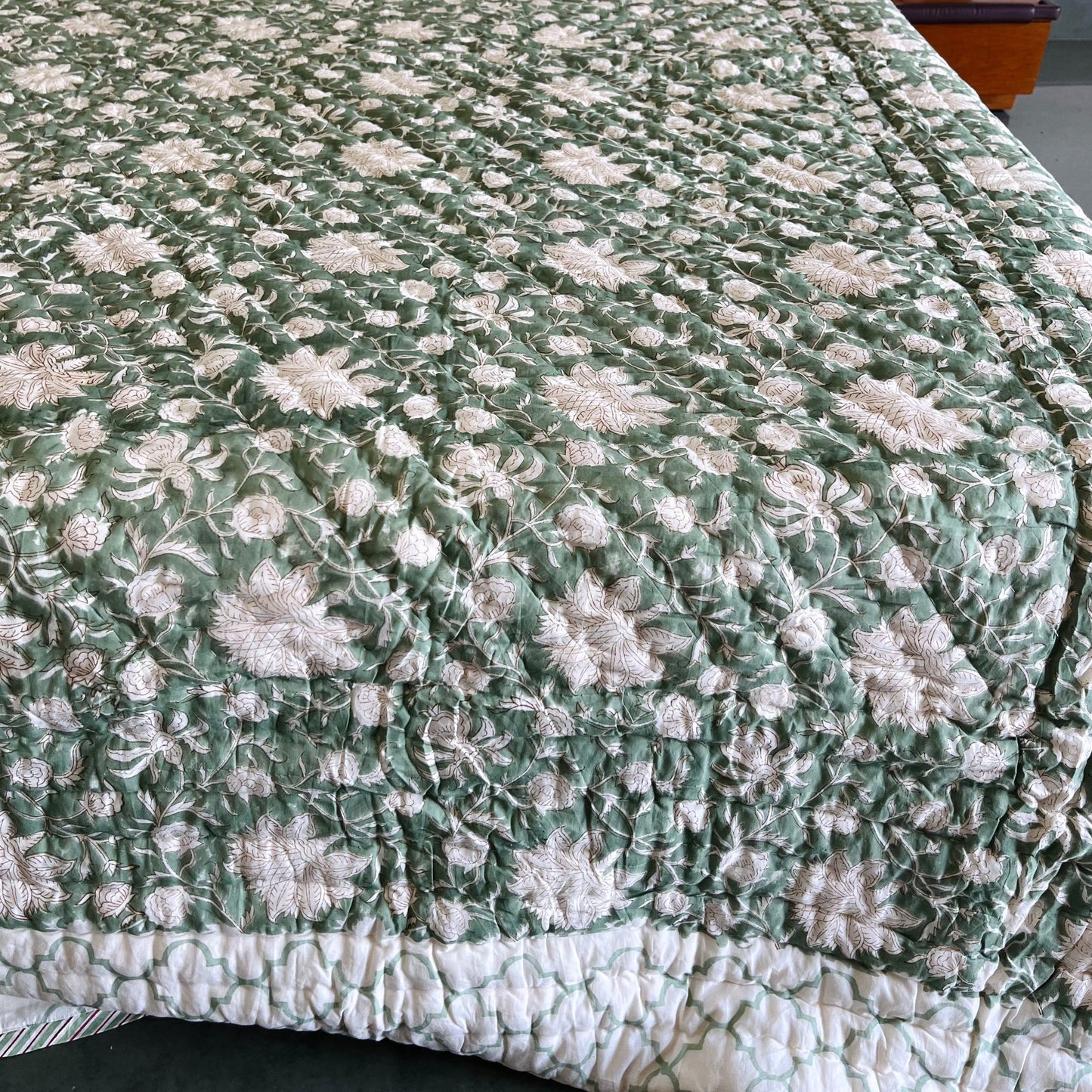 Olive Orchid Reversible Cotton King Sized Quilt