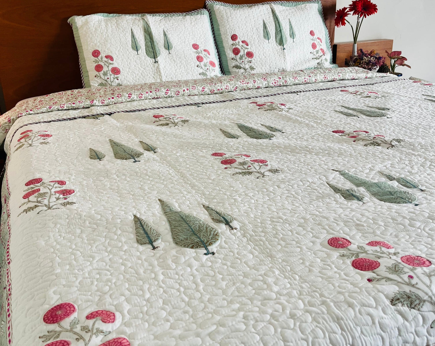 Gulbahar Reversible Quilted Bedcover