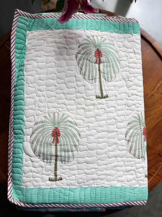 NatureNap Reversible Quilted Bedcover