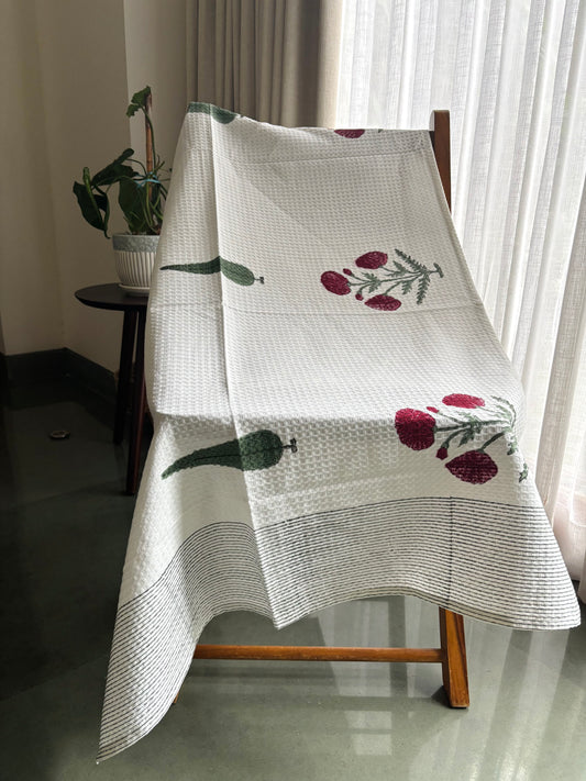 Red Poppy Bath Towel