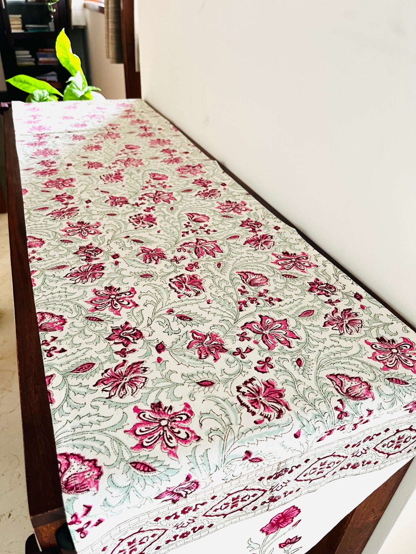 Blooming daisies Blockprint Table Runner