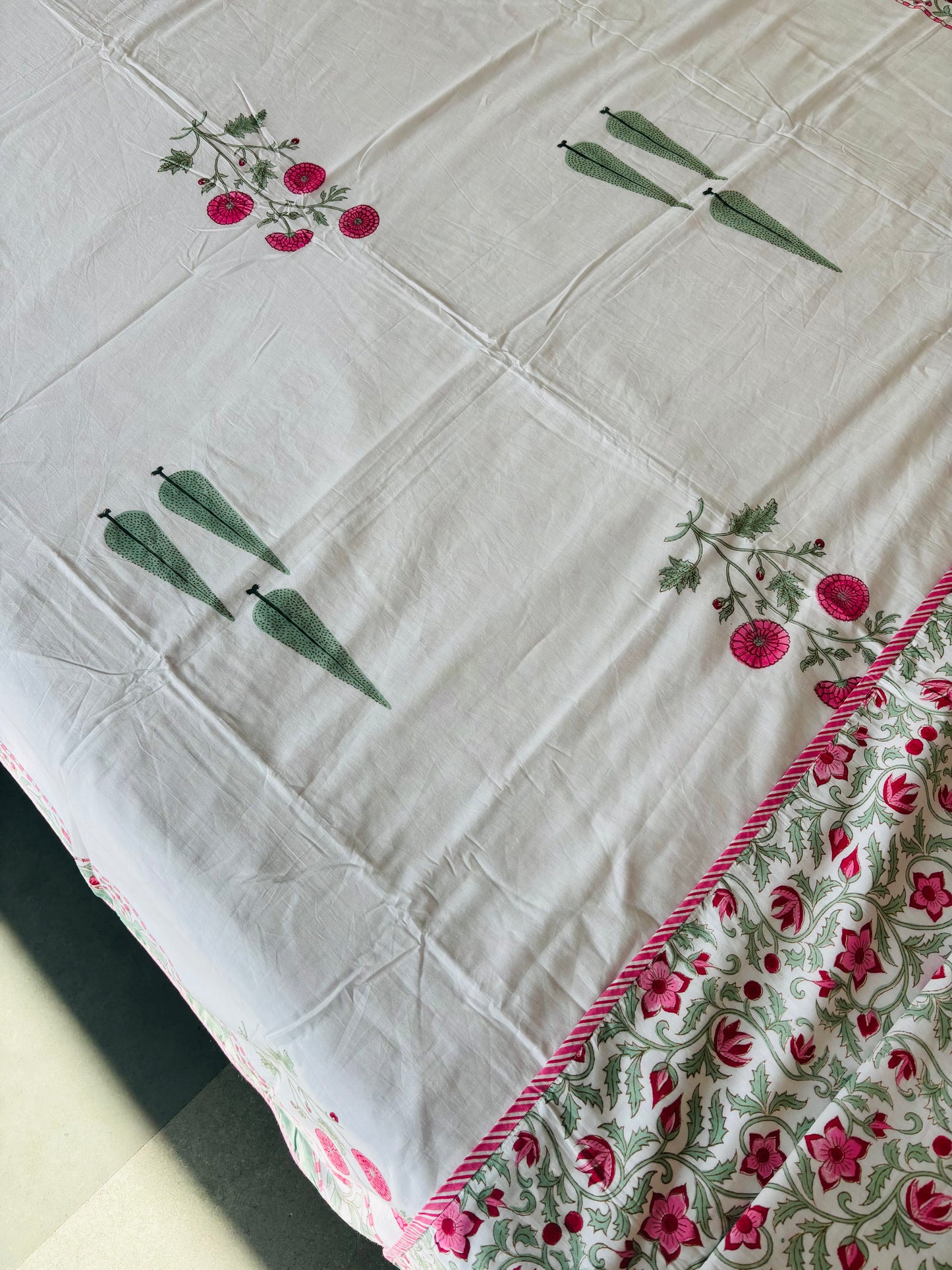 Gulabi Phool Reversible Hand Block Printed Cotton Dohar — Single Bed