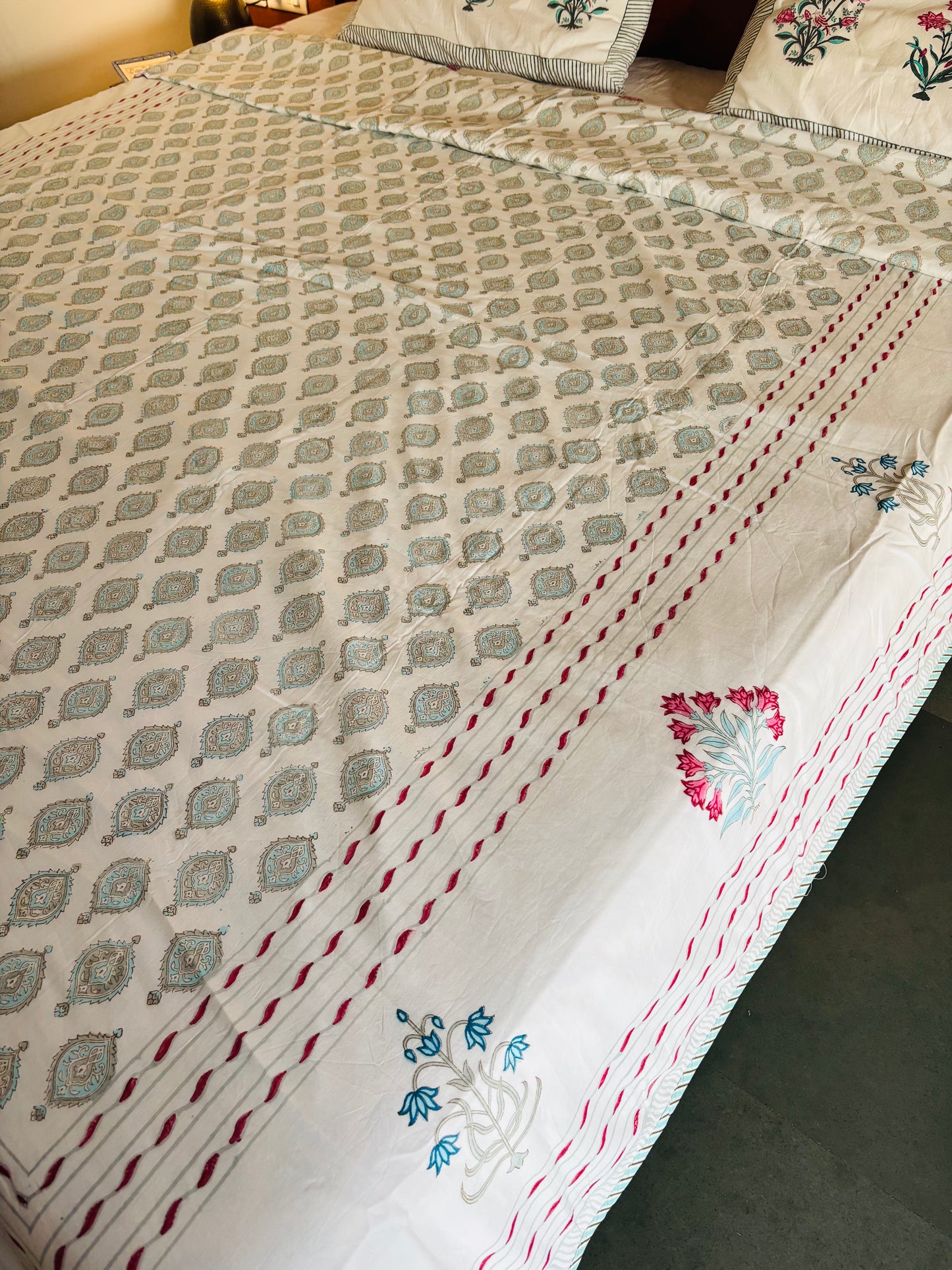 Royal Motif Reversible Hand Block Printed Cotton Dohar — King Size
