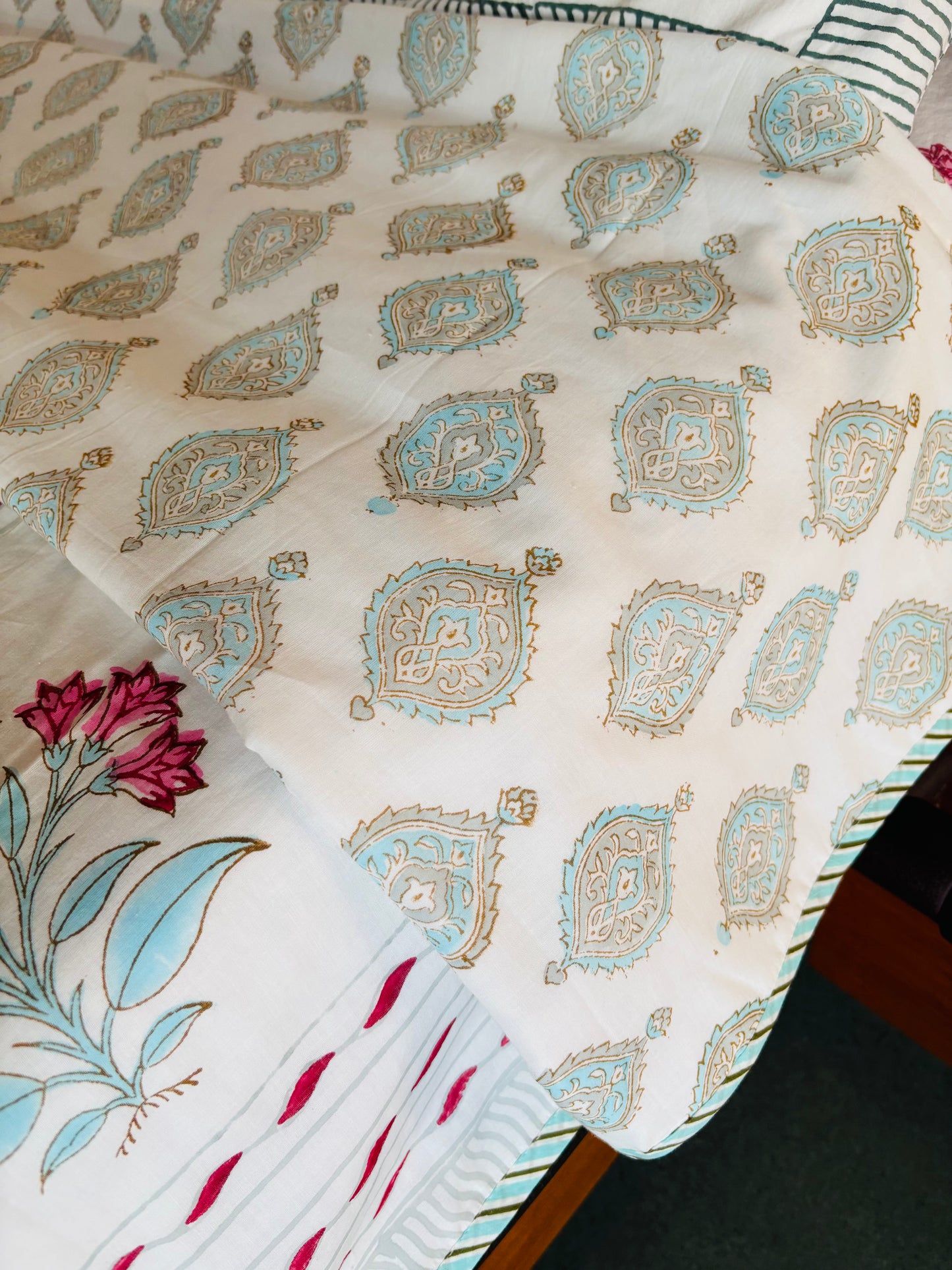 Royal Motif Reversible Hand Block Printed Cotton Dohar — King Size