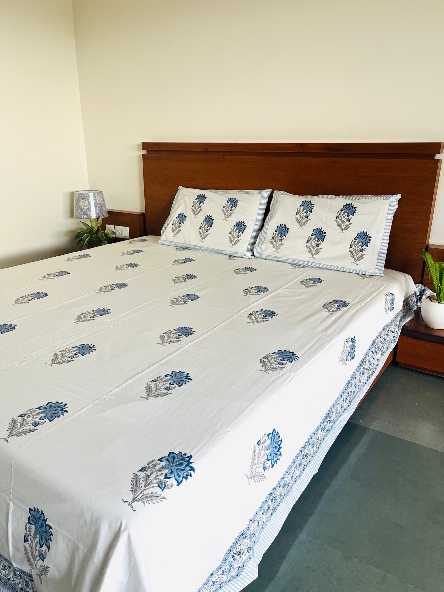 Blue Floral Bedsheet