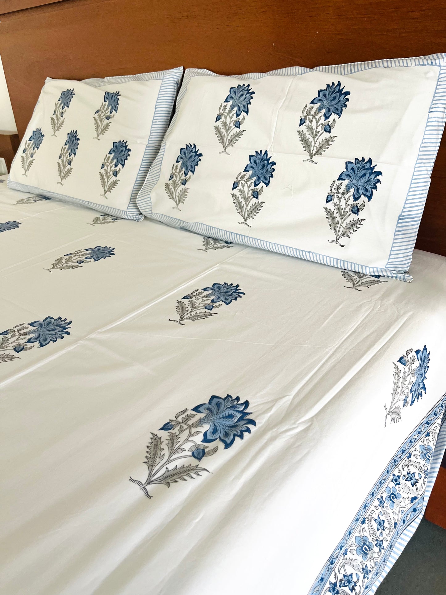 Blue Floral Bedsheet