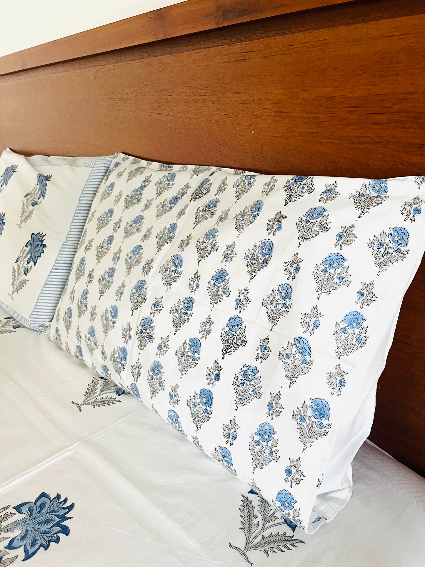 Blue Floral Bedsheet