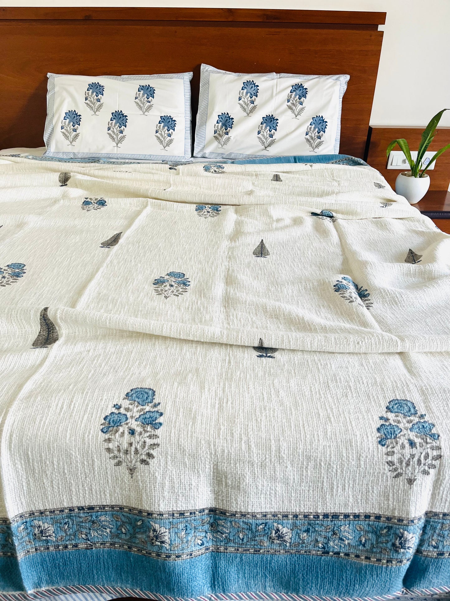 Ocean Blue Jute Bedcover