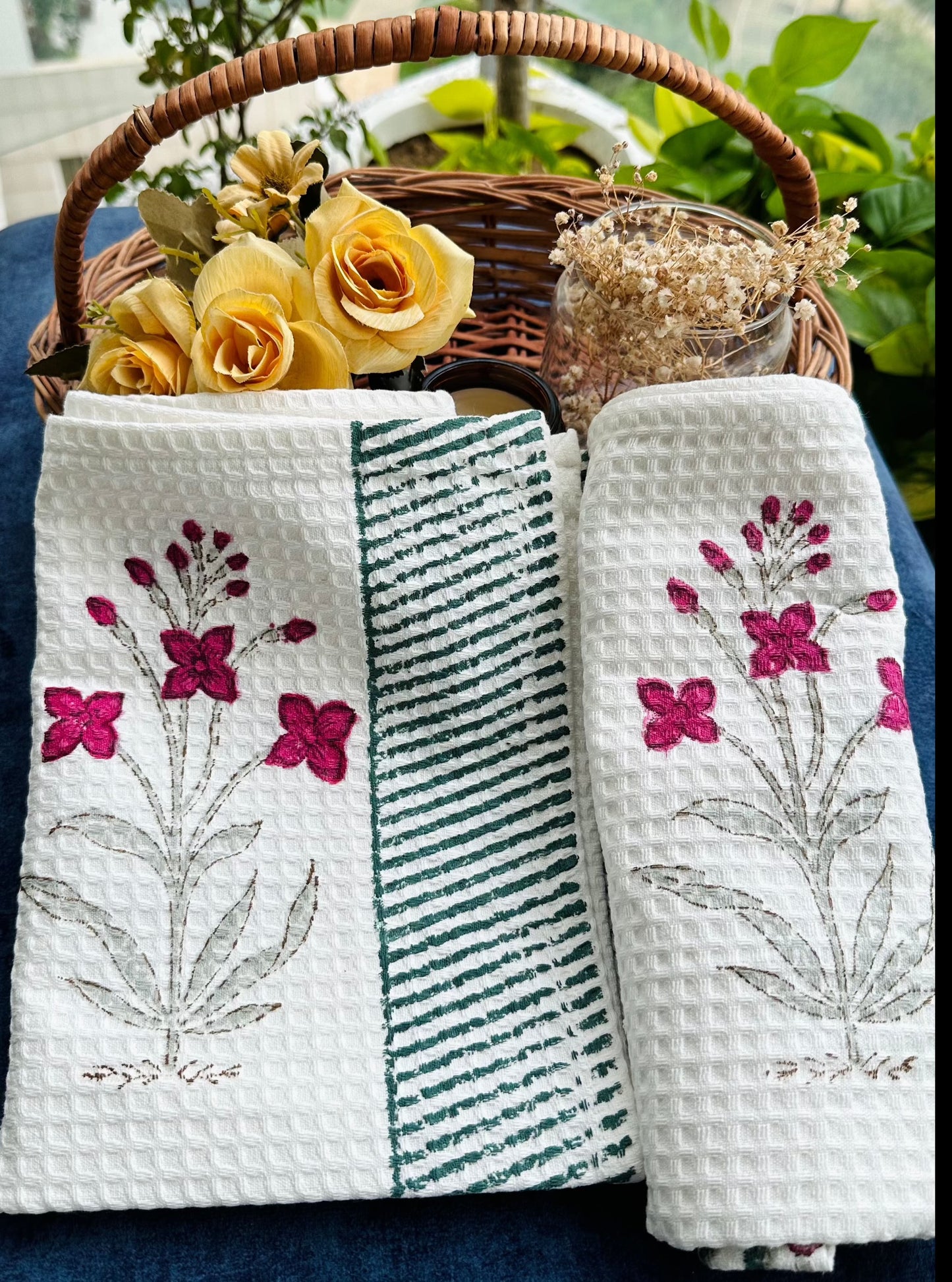 Plumeria Delight Hand Towels (Set of 2)