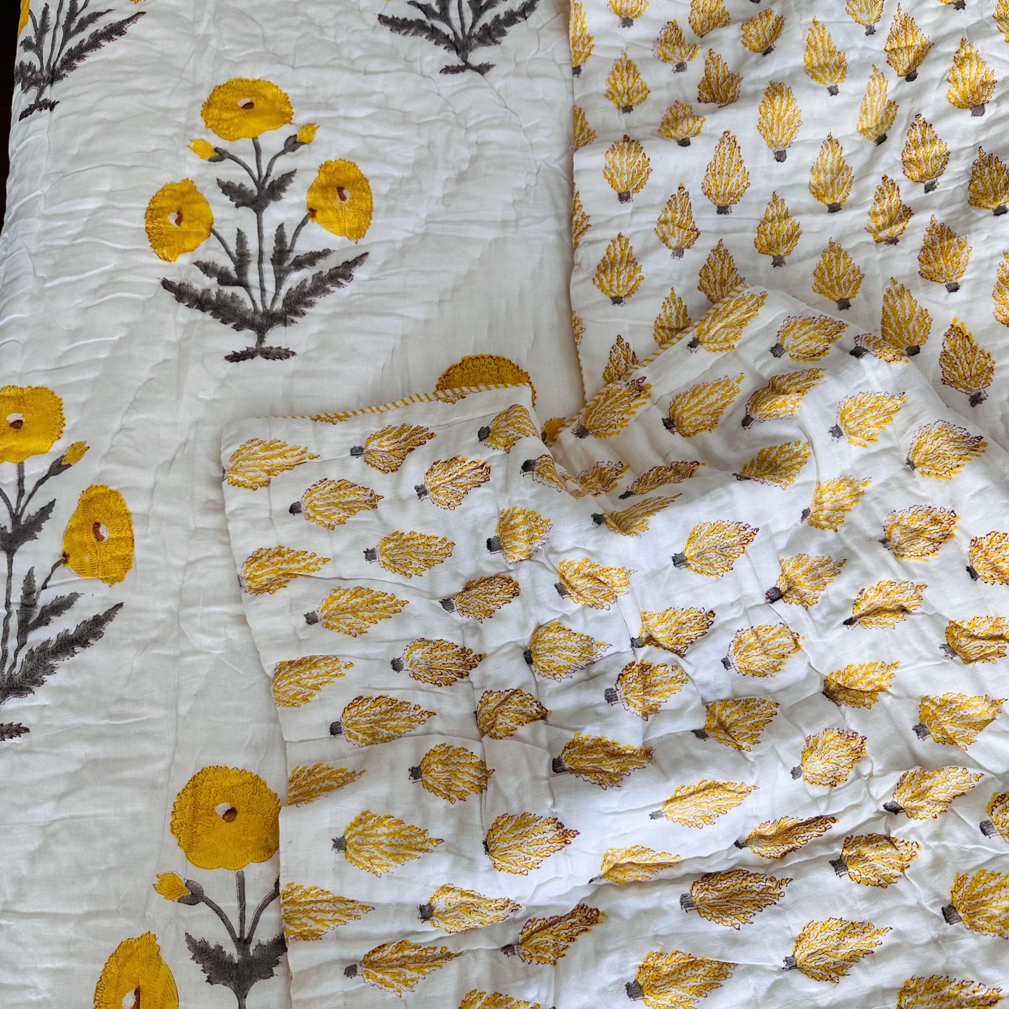 Sunflower Delight Reversible Single Bed Cotton Quilt