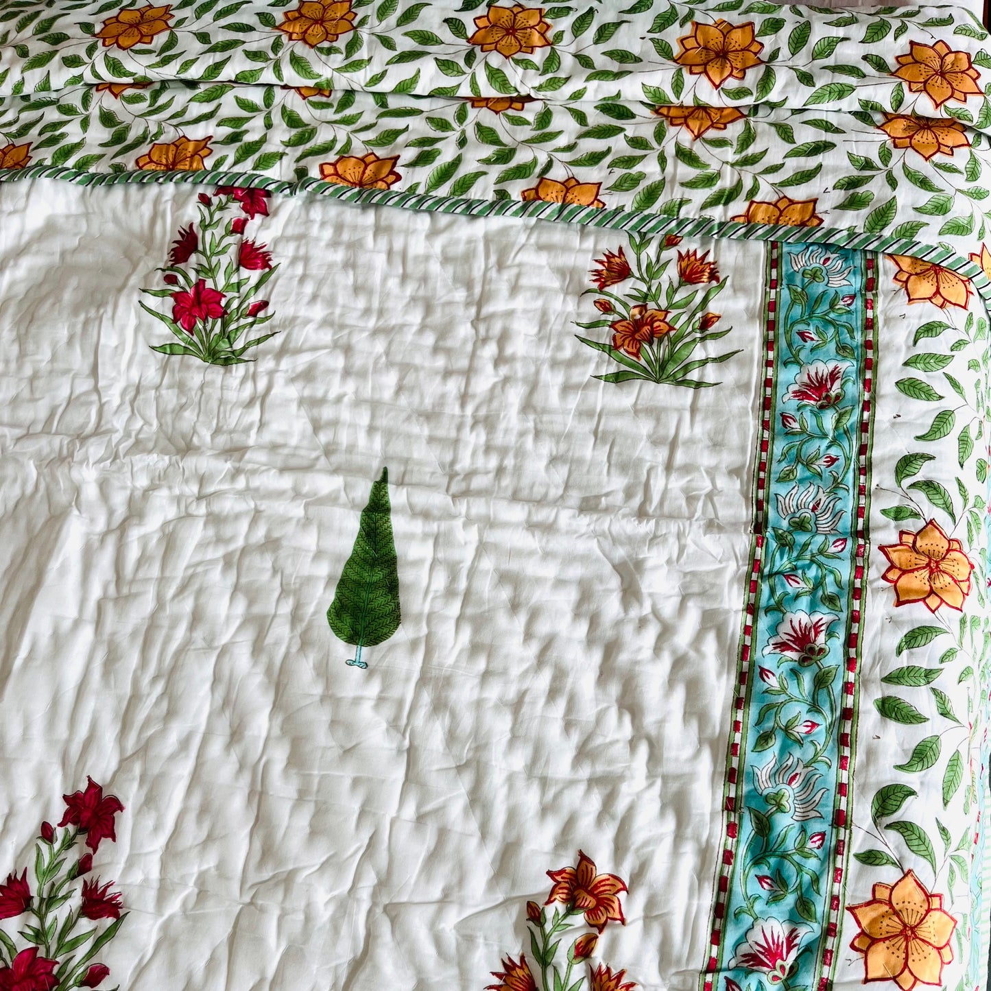 Garden Blooms Reversible Single Bed Cotton Quilt