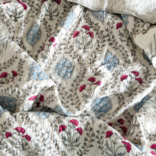 Roseate Reversible Single Bed Cotton Quilt