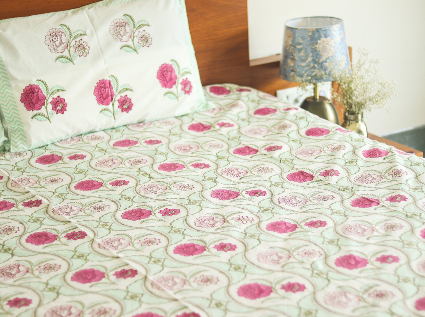 Green and Pink Floral Bedsheet