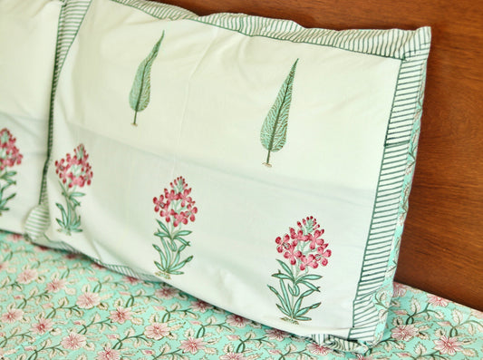 Green Pink Floral Jaal Bedsheet