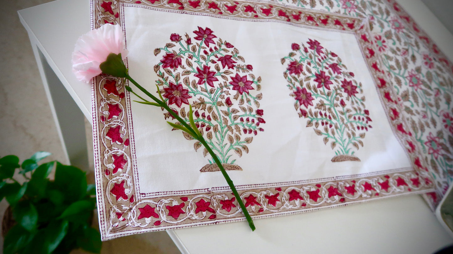 Guldasta Table Runner Set