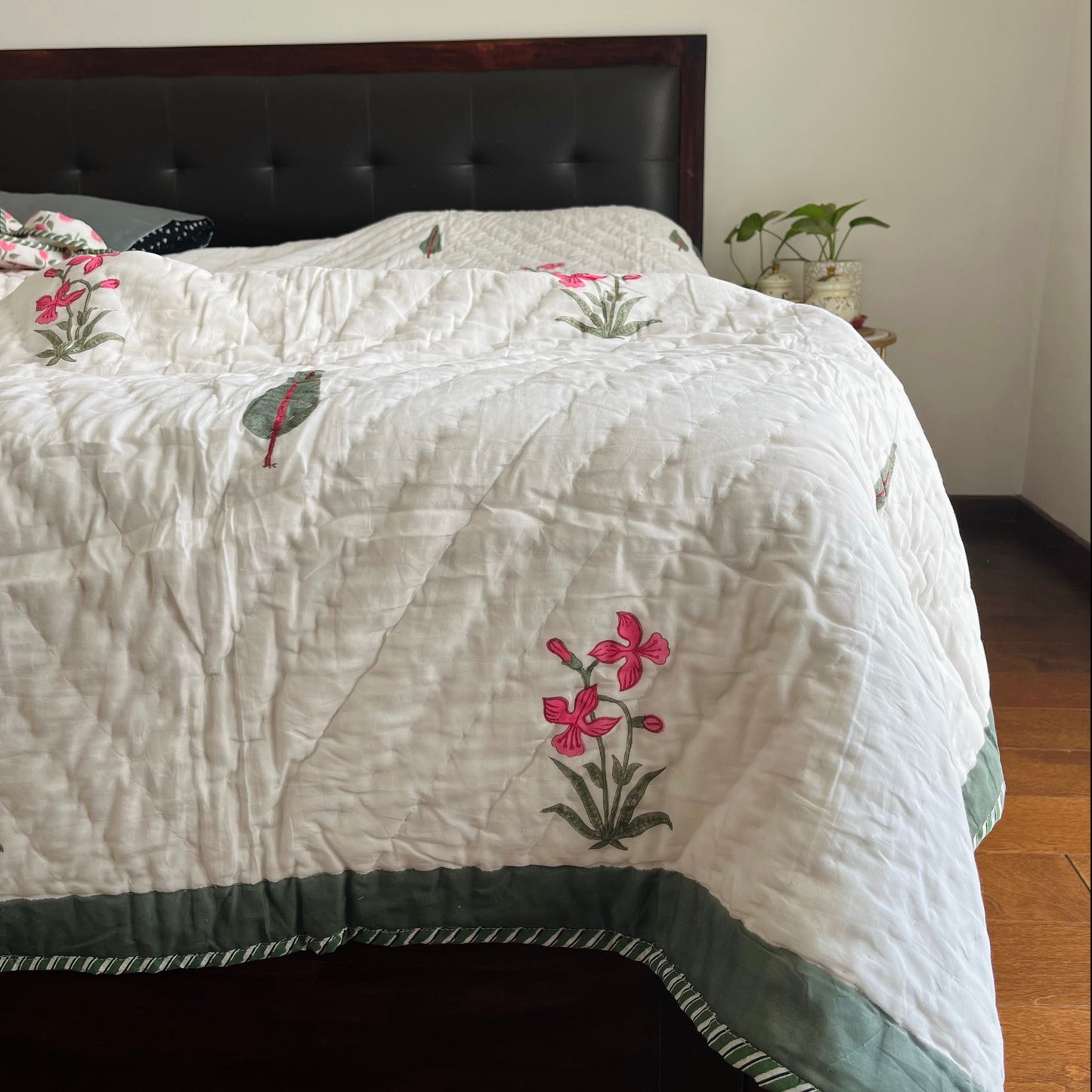 Phulwari Reversible Single Bed Quilt